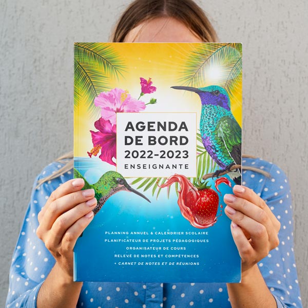 agenda-2022-2023-enseignante-photo-01