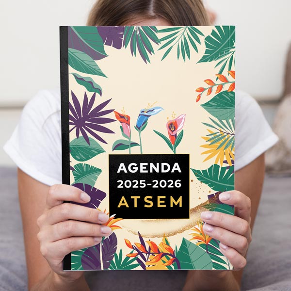 //www.agenda-enseignant.fr/wp-content/uploads/2025/04/agenda-2025-2026-atsem-photo-01.jpg