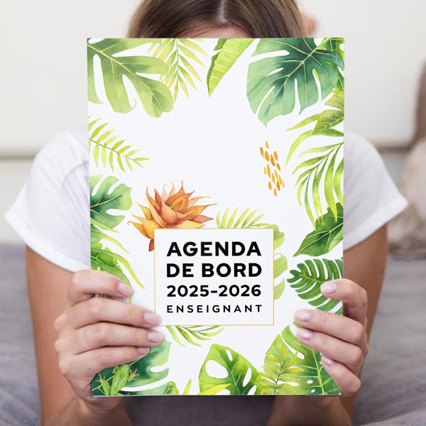 //www.agenda-enseignant.fr/wp-content/uploads/2025/04/agenda-2025-2026-enseignant-enjoylamome-photo-01.jpg
