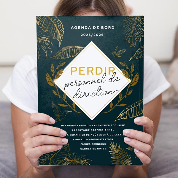 //www.agenda-enseignant.fr/wp-content/uploads/2025/04/agenda-2025-2026-perdir-photo-01.jpg