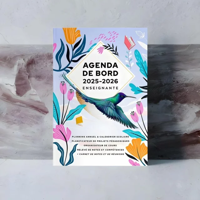 🎒 NOUVEAU — Agenda de bord 2025/2026 pour enseignante
Pensé pour accompagner votre année de A à Z, ce carnet A4 regroupe tout ce dont vous avez besoin pour rester organisée :

📌 Infos administratives, emploi du temps, formations
📅 Planning annuel & calendrier scolaire
📚 Organisation des cours sur double page hebdo
📝 23 suivis de classe + carnet de notes pour les réunions

Un outil clair, complet et pratique, pour traverser l’année scolaire avec sérénité !
👉 Votre allié pour une année bien orchestrée !

#agendaenseignante #enseignante